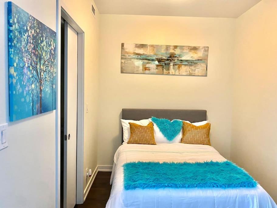 Cozy 2 Bedroom Free Parking Downtown Toronto 1Min Scotiabank Arena Tff Cn Tower Rogers Centre Union Station المظهر الخارجي الصورة
