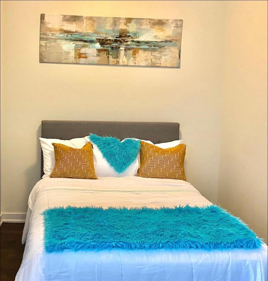Cozy 2 Bedroom Free Parking Downtown Toronto 1Min Scotiabank Arena Tff Cn Tower Rogers Centre Union Station المظهر الخارجي الصورة