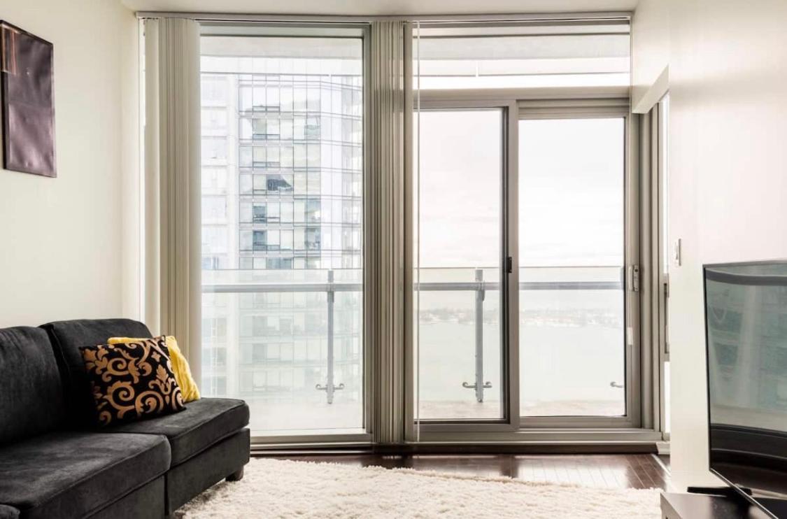 Cozy 2 Bedroom Free Parking Downtown Toronto 1Min Scotiabank Arena Tff Cn Tower Rogers Centre Union Station المظهر الخارجي الصورة