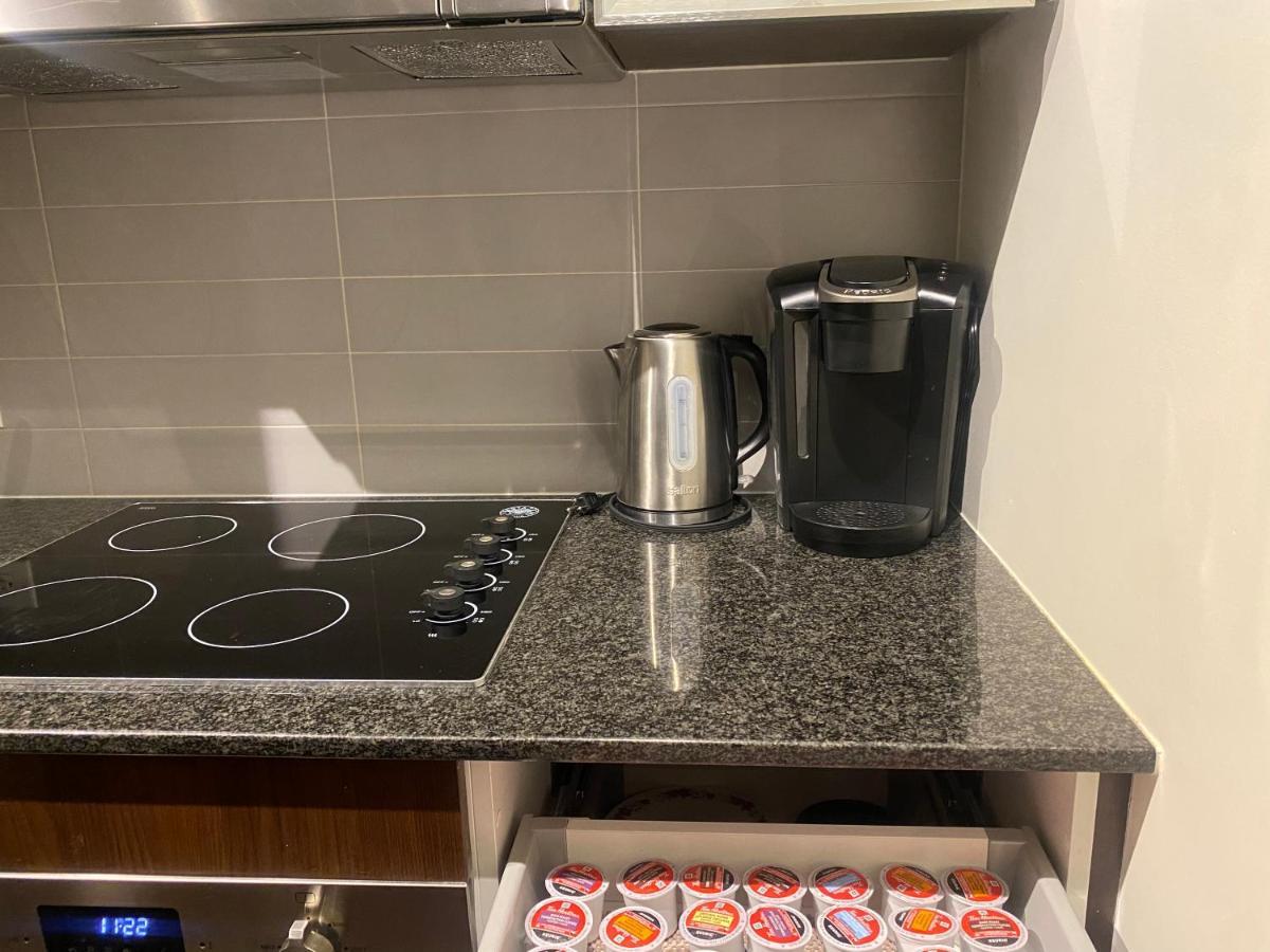 Cozy 2 Bedroom Free Parking Downtown Toronto 1Min Scotiabank Arena Tff Cn Tower Rogers Centre Union Station المظهر الخارجي الصورة